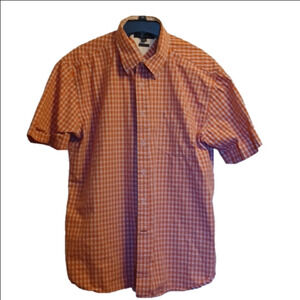 TOMMY HILFIGER MENS SHORTS SHEEVE BUTTON UP SHIRT. SIZE XL.